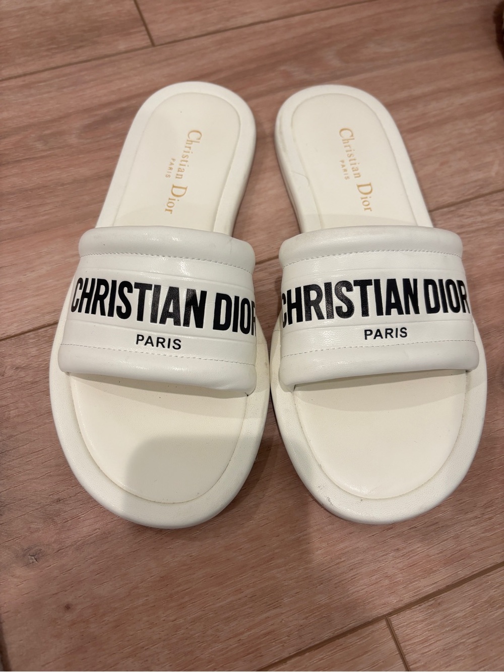 C D White Slide Sandals with Black Logo